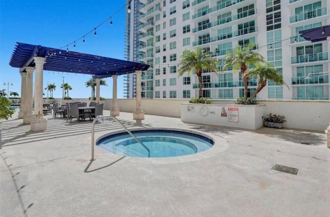 Centric Modern 40Thfloor Brickell Condo Free Parking By Palermo Home Miami Eksteriør bilde